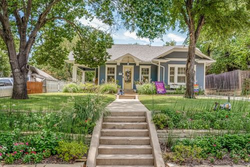 607 W Parkway St, Denton, TX, 76201-9049 | Card Image