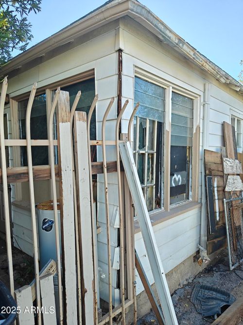 178 S Cedar Ave, Miami, AZ, 85539-1420 | Card Image