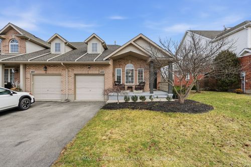 4055 Ashby Dr, Beamsville, ON, L3J0G6 | Card Image