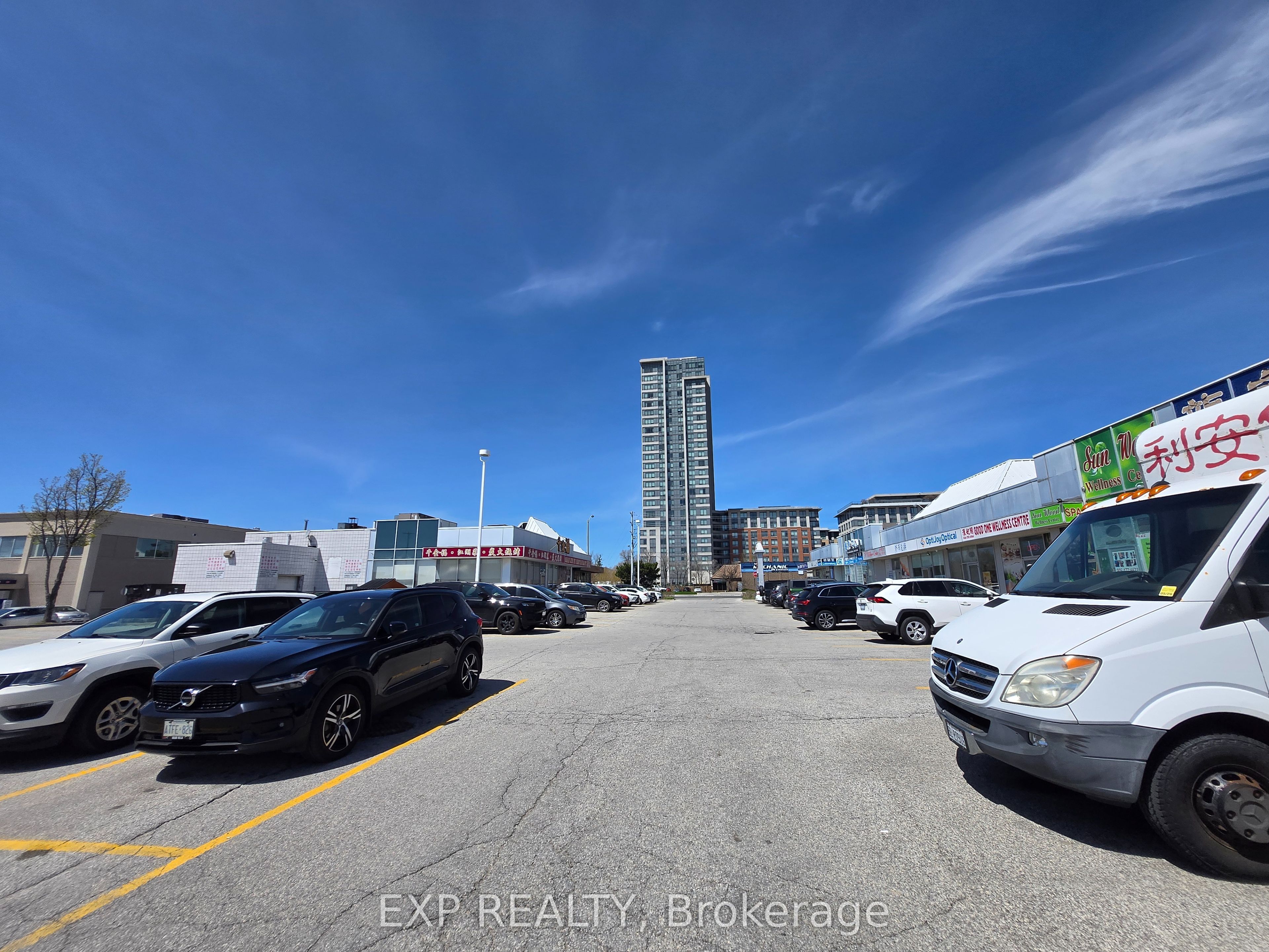 Commercial Lease in Toronto E07 5
