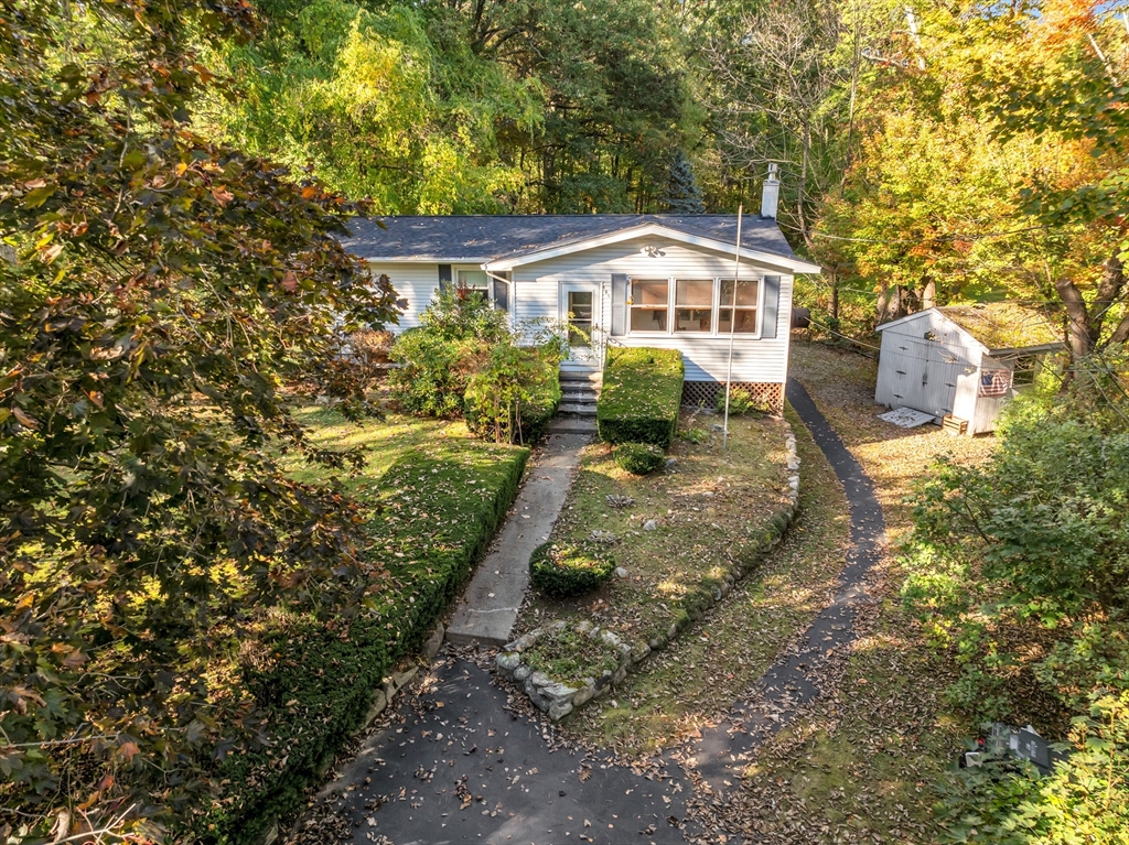 Pelham Rd, Dracut, MA 01826