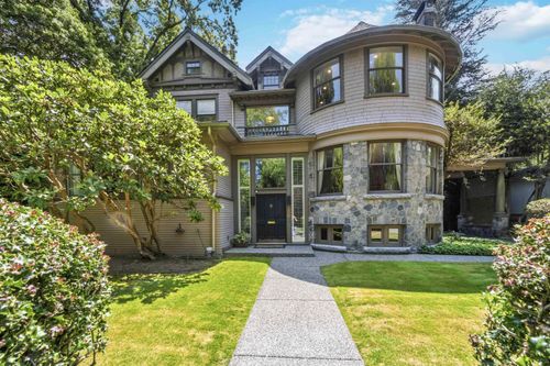 1188 Laurier Ave, Vancouver, BC, V6H1Y5 | Card Image