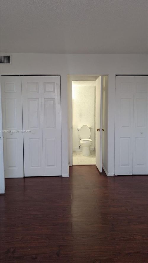 apt-415-1251 Ne 108th St, Miami, FL, 33161-7345 | Card Image