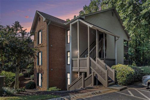 unit-915-915 Garden Ct, Sandy Springs, GA, 30328-4570 | Card Image