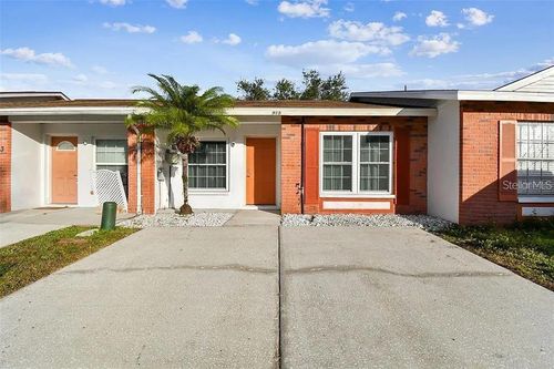 915 Burlwood St, BRANDON, FL, 33511-4877 | Card Image