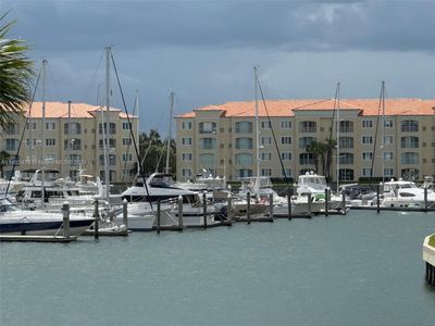 201 - 19 W Harbour Isle Dr W, Condo with 2 bedrooms, 2 bathrooms and null parking in Fort Pierce FL | Image 1