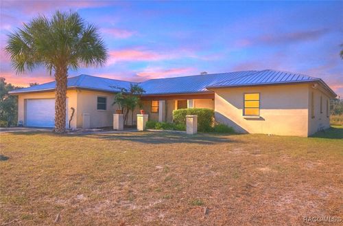 870 N Country Club Dr, CRYSTAL RIVER, FL, 34429-9015 | Card Image