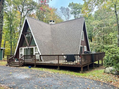 127 Hillcrest Dr, Lords Valley, PA, 18428 | Card Image