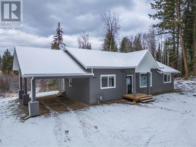 5219 Kallum Dr, House other with 3 bedrooms, 2 bathrooms and null parking in 108 Mile Ranch BC | Image 1