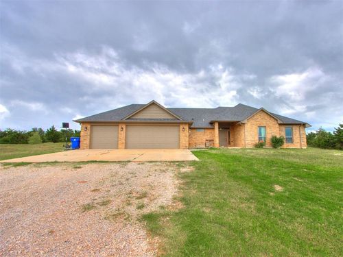 5702 Cedar Tree Circle, Guthrie, OK, 73044 | Card Image