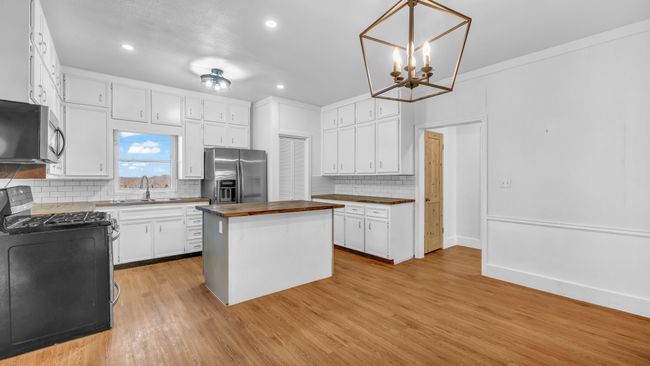 518 Private Road 902, House other with 3 bedrooms, 2 bathrooms and null parking in Mingus TX | Image 20