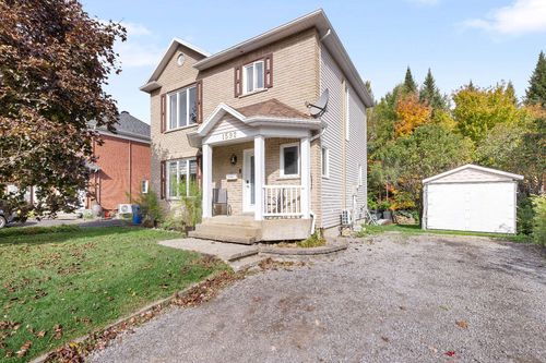 1592 Rue Guillebert, Québec, QC, G3J1T9 | Card Image