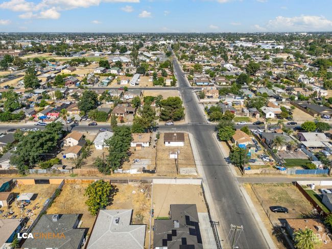 145 Kincaid St, House other with 2 bedrooms, 1 bathrooms and null parking in Bakersfield CA | Image 8