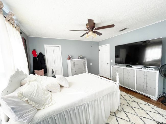 902 S Florey Ave, House other with 3 bedrooms, 2 bathrooms and null parking in Mt Pleasant TX | Image 20
