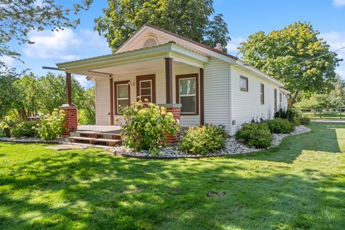 631 Foley Ln, Hamilton, MT, 59840-9026 | Card Image