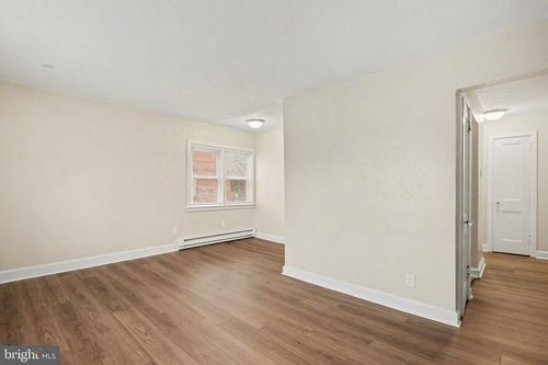 c1-104 N Madison St, HARRISBURG, PA, 17109-2222 | Card Image