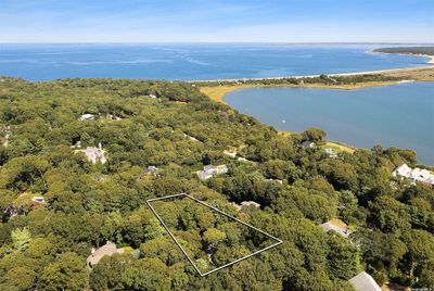 7 Harvest Lane, House other with 4 bedrooms, 3 bathrooms and null parking in East Hampton NY | Image 1