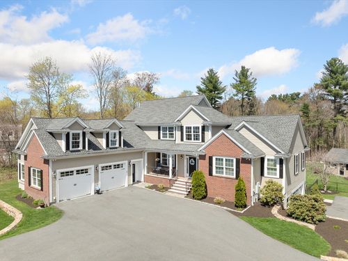 344 Salem St, Lynnfield, MA, 01904 | Card Image