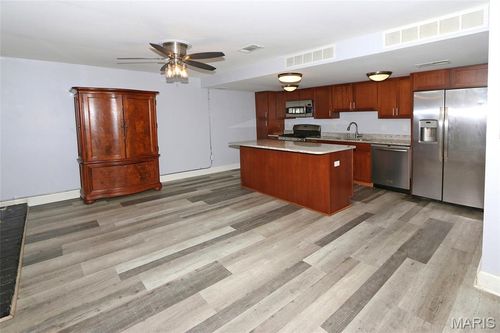 1150-1150 Rue La Chelle Walk, Creve Coeur, MO, 63141-6262 | Card Image