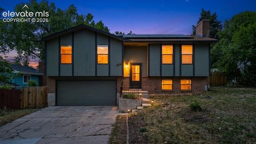 2650 Maroon Bells Ave, Colorado Springs, CO, 80918-1522 | Card Image