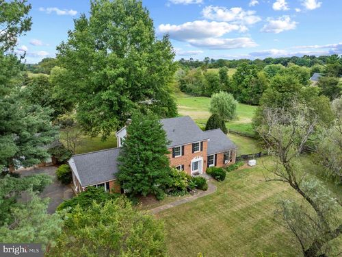 18780 Lincoln Rd, Purcellville, VA, 20132-4118 | Card Image
