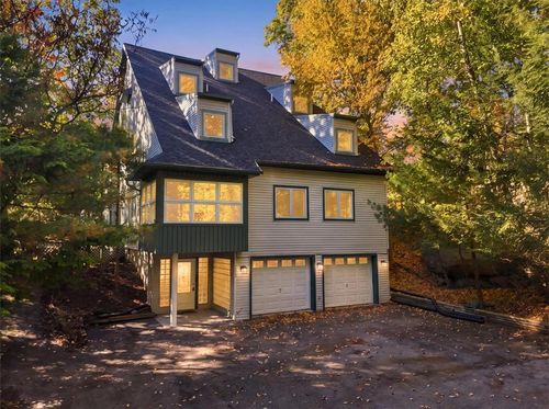 2603 Majestic Ct, East Stroudsburg, PA, 18302-6689 | Card Image