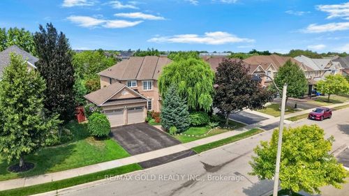 40 Maldives Cres, Brampton, ON, L6P1L3 | Card Image