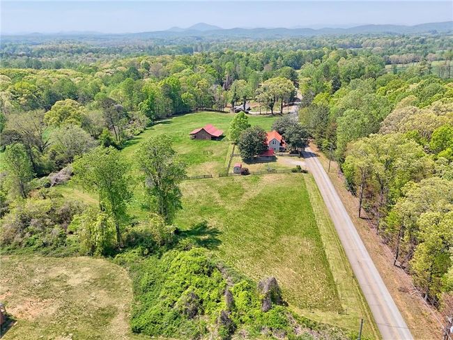 1096 Sutton Mill Rd, House other with 3 bedrooms, 2 bathrooms and 9 parking in Clarkesville GA | Image 73