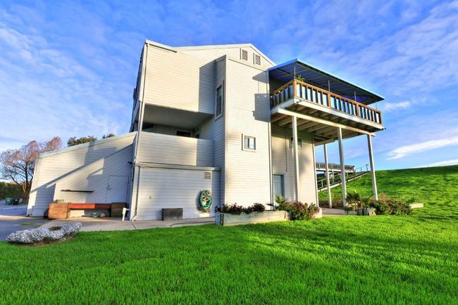 521 W Brannan Island Rd, House other with 4 bedrooms, 4 bathrooms and null parking in Isleton CA | Image 8