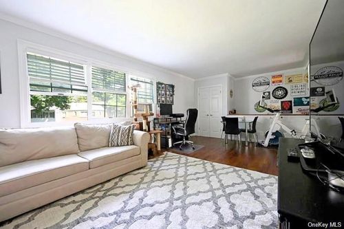 apt-10-600 Bedford Rd, Pleasantville, NY, 10570-3355 | Card Image