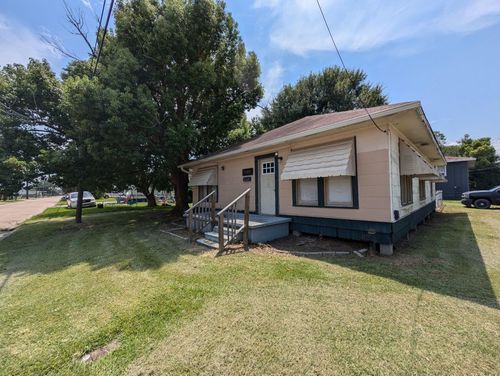 1102 Dallas St, Port Neches, TX, 77651-2816 | Card Image