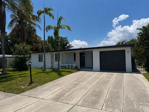4161 Ne 17th Ave, Pompano Beach, FL, 33064-6007 | Card Image