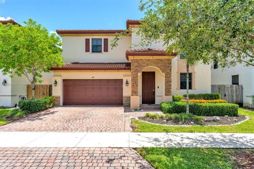 643 Se 37th Ter, Homestead, FL, 33033-6249 | Card Image