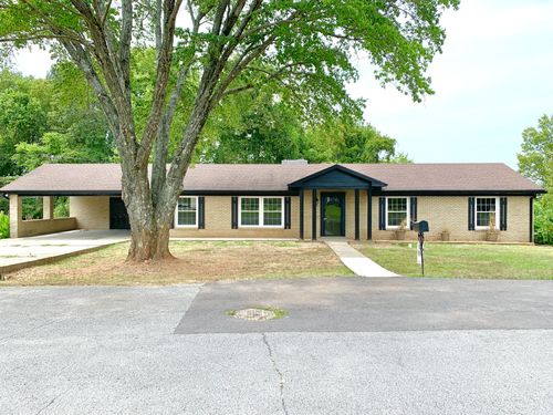 33 Walker Cir, Clarksville, TN, 37042-3906 | Card Image
