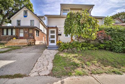 6068 Drummond Rd, House other with 3 bedrooms, 2 bathrooms and 3 parking in Niagara Falls ON | Image 2