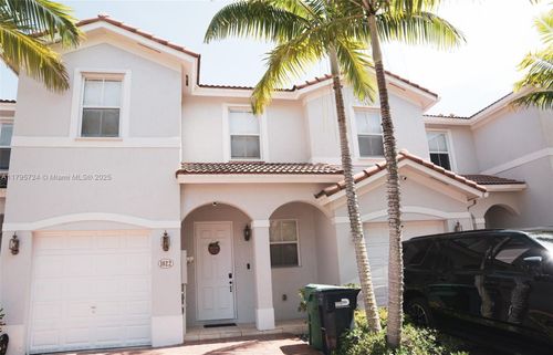 1022 Ne 208th St, Miami, FL, 33179-1934 | Card Image