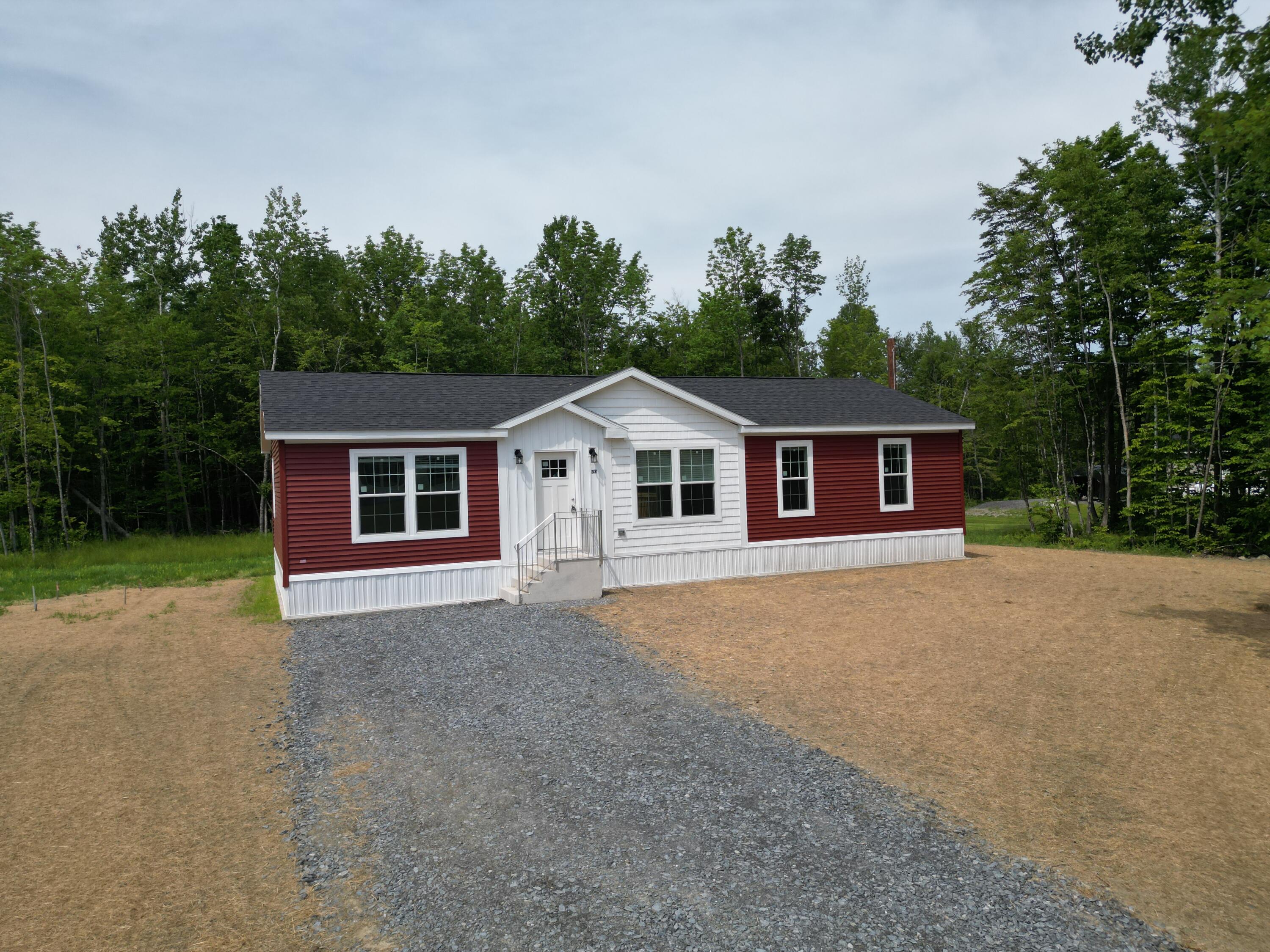 Greenridge Hts, Oakland, ME 04963
