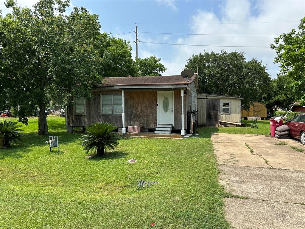 Avenue , Freeport, TX 77541