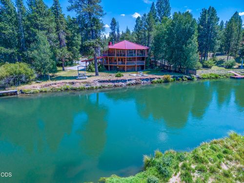 54685 Silver Fox Dr, Bend, OR, 97707-2602 | Card Image