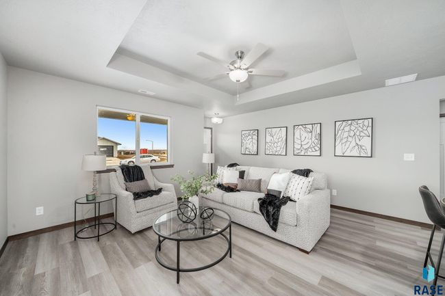 1600 N Tina Dr, House other with 3 bedrooms, 2 bathrooms and null parking in Sioux Falls SD | Image 15