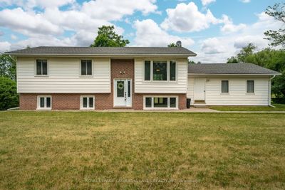 1497 County Rd 121, House other with 3 bedrooms, 2 bathrooms and 10 parking in Fenelon Falls ON | Image 2