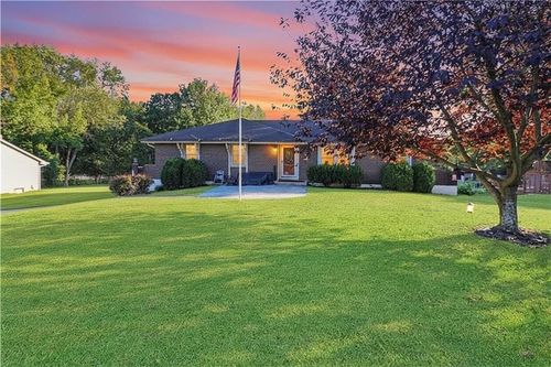 26 360th Rd, Warrensburg, MO, 64093-7415 | Card Image