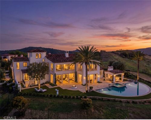 20 Black Falcon, Irvine, CA, 92603-0420 | Card Image