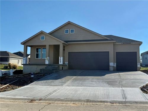 31401 W 85th Ter, De Soto, KS, 66018-9103 | Card Image