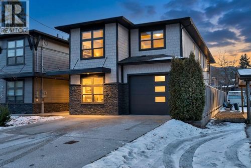 2225 Wilson Ave, Armstrong, BC, V4Y0B2 | Card Image