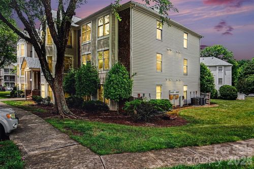 6223 Rosecroft Dr, Charlotte, NC, 28215-3663 | Card Image