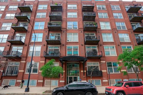 518-420 S Clinton St, Chicago, IL, 60607-3809 | Card Image