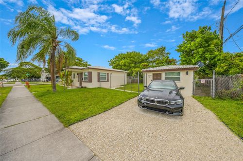 6044 Funston St, Hollywood, FL, 33023-1876 | Card Image