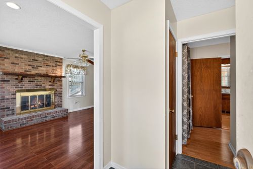 109 Edgewood Ave, Easley, SC, 29640-9623 | Card Image