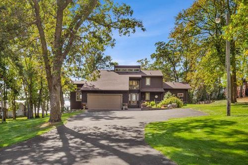 51224 Pelican Point Dr, Detroit Lakes, MN, 56501-9424 | Card Image